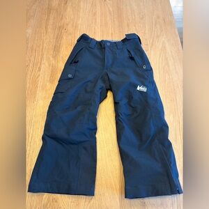 REI kids snow pants size xxs(4/5) black like new